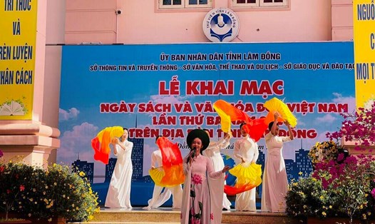 Tỉnh Lâm Đồng tổ chức Lễ khai mạc, phát động Ngày Sách và Văn hóa đọc Việt Nam lần thứ 3 năm 2024. Ảnh: Mai Hương