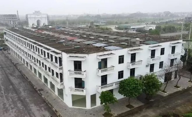 Lý do khu dịch vụ thương mại hơn 70 tỉ đồng ở vị trí đắc địa TP Thanh Hóa xây xong để đó