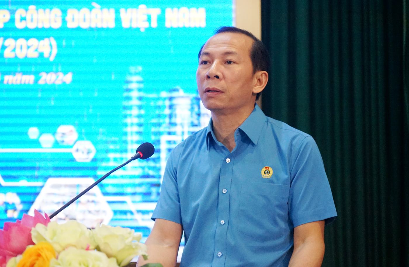 Ông Võ Mạnh Sơn - Chủ tịch LĐLĐ tỉnh Thanh Hóa phát biểu tại lễ phát động. Ảnh: Quách Du