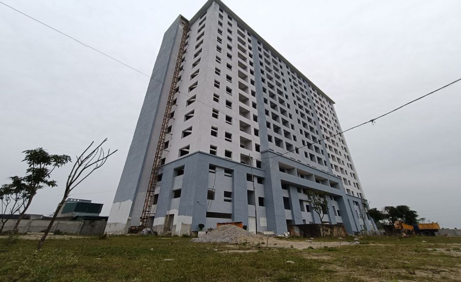 Dự án nhà ở xã hội tại phường Quảng Thành, TP Thanh Hóa do Công ty TNHH Đầu tư xây dựng và Phát triển hạ tầng Hợp Lực làm chủ đầu tư vẫn đang “án binh bất động” sau nhiều năm triển khai. Ảnh: Quách Du