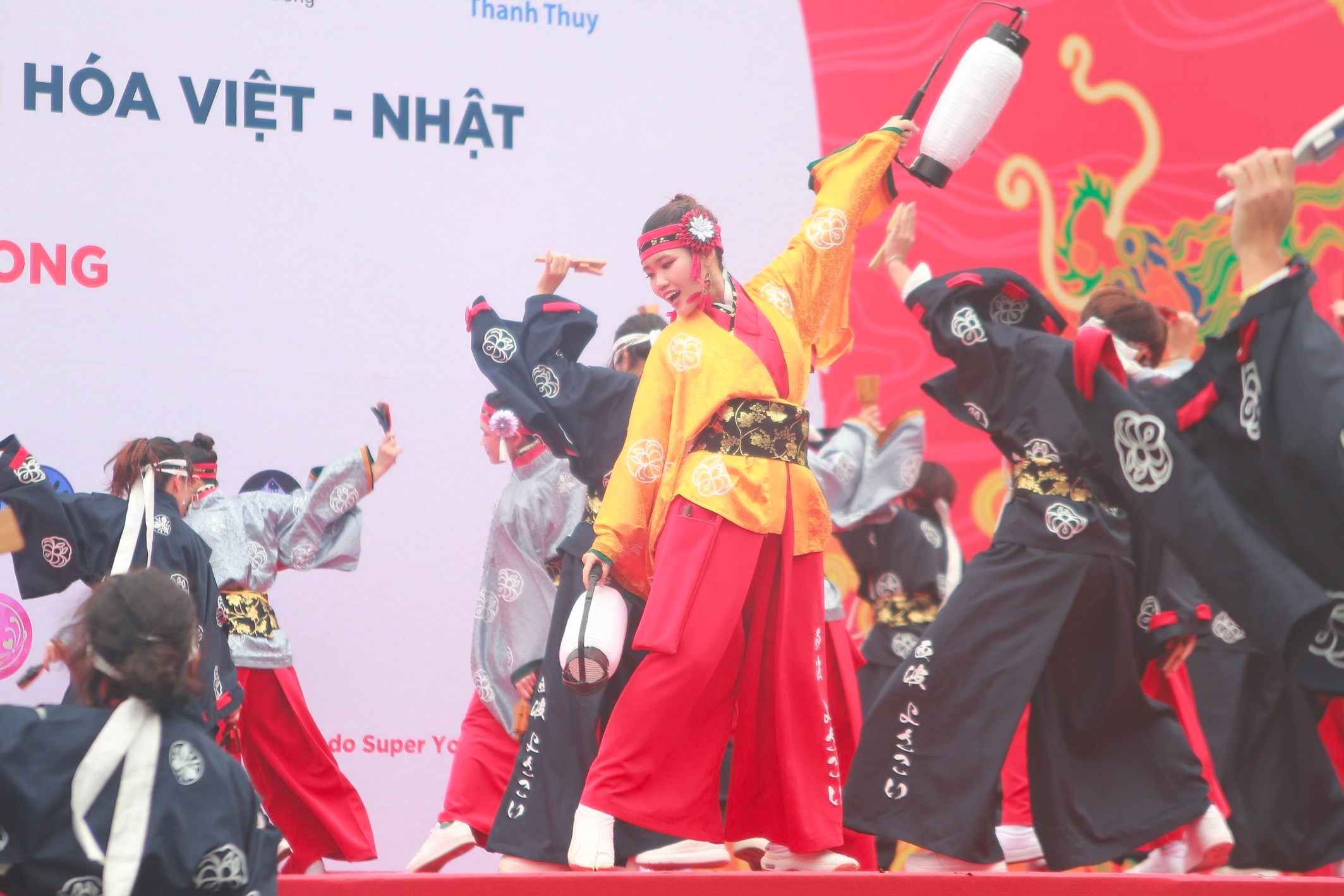 Điệu múa vui tươi bắt nguồn từ Nhật Bản được nhiều bạn trẻ Việt yêu thích. Ảnh: Thùy Trang