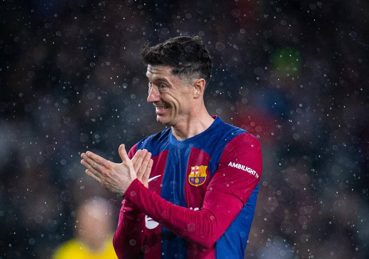 Robert Lewandowski trải qua giai đoạn đầu mùa giải 2023-2024 đầy khó khăn.  Ảnh: FC Barcelona