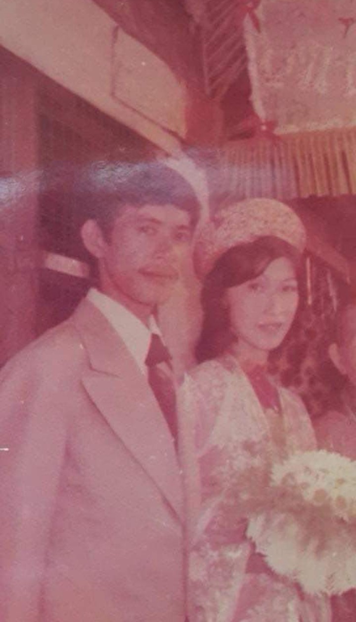 Hình ảnh cưới của bố mẹ siêu mẫu Minh Tú. Ảnh: NVCC.