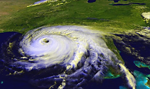 Bão Ivan năm 2004 là cơn bão có thời gian tồn tại lâu thứ hai trong số các cơn bão cấp 5, kéo dài 3 ngày. Ảnh: NOAA