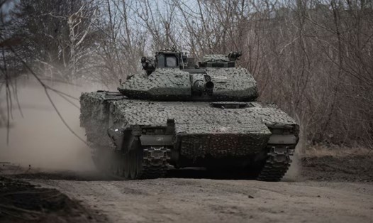 Xe chiến đấu bộ binh CV-90 của Ukraina gần thị trấn Chasiv Yar ngày 5.3.2024. Ảnh chụp màn hình
