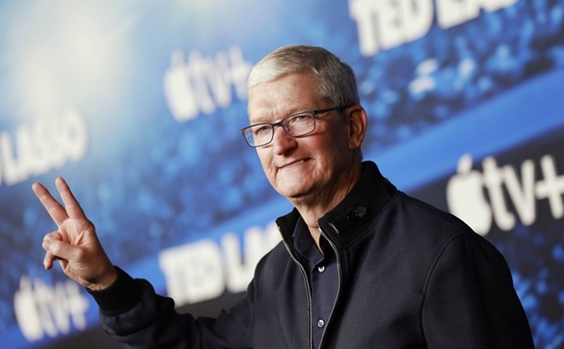 CEO Apple Tim Cook đến thăm học sinh Hà Nội