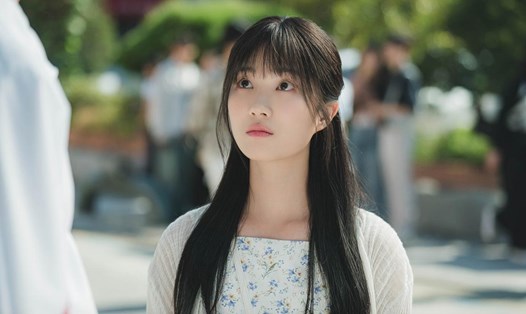 Kim Hye Yoon trong một cảnh phim “Cõng anh mà chạy”. Ảnh: Nhà sản xuất