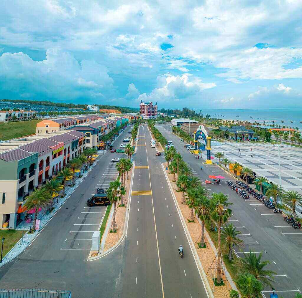 Bất động sản cần chặng đường dài để phục hồi. Ảnh: NVL