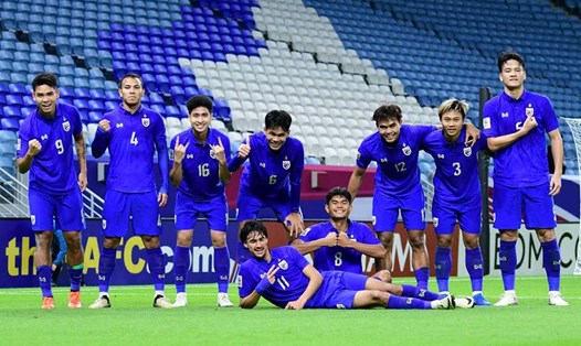 U23 Thái Lan tạo bất ngờ lớn ngày ra quân vòng chung kết U23 châu Á 2024. Ảnh: FAT