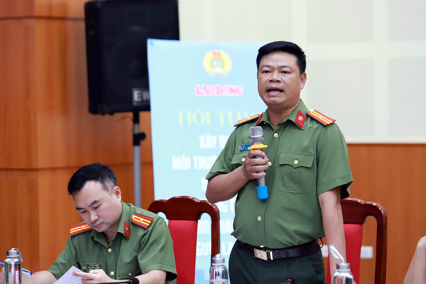 Thiếu tá Lê Văn Ước, Phó Phòng An ninh kinh tế, Công an TP Hà Nội. Ảnh: Tô Thế