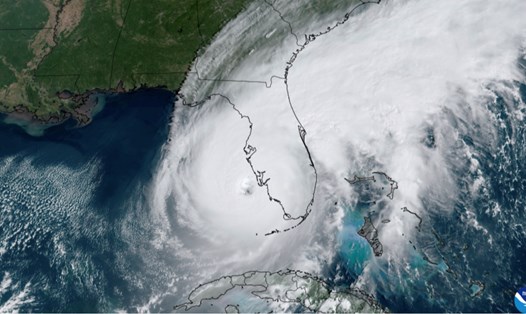 Bão Ian đổ bộ tây nam Florida, Mỹ trong mùa bão năm 2022. Ảnh: NOAA
