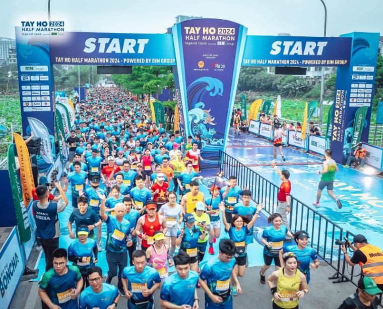 Giải Tay Ho half marathon 2024. Ảnh: Ban tổ chức