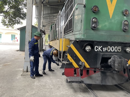 Công tác an toàn lao động luôn được Công ty Kho vận Đá Bạc coi là nhiệm vụ số 1. Ảnh: CĐ TKV