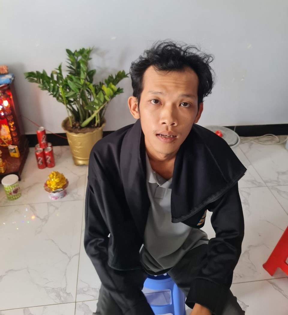 Phạm Hoàng Hưng là đối tượng thứ 3 trong 4 đối tượng cướp tiệm vàng ở Bàu Bàng, tỉnh Bình Dương bị bắt. Ảnh: Cơ quan chức năng cung cấp