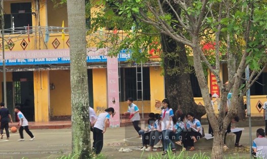 Trường TH&THCS Hiệp Hòa (xã Hiệp Hòa, huyện Vũ Thư, tỉnh Thái Bình) tổ chức dạy và học vào hôm 18.4 (tức 10.3 Âm lịch). Ảnh: Trung Du
