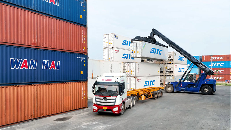 Hệ thống kho lạnh tại cảng Chu Lai có diện tích hơn 12.500m2 với sức chứa 1.000 container lạnh. Ảnh: THILOGI
