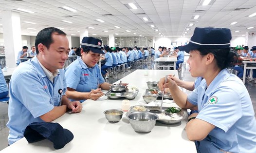 Bữa ăn trưa tại Công ty TNHH Yamaha Motor Việt Nam. Ảnh: Mạnh Quân
