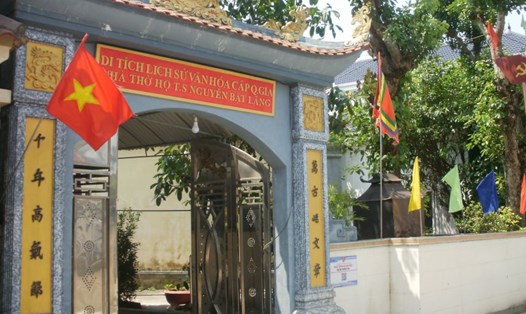 Di tích Quốc gia thờ tiến sĩ Nguyễn Bật Lãng ở xã Xuân Liên, huyện Nghi Xuân, tỉnh Hà Tĩnh.