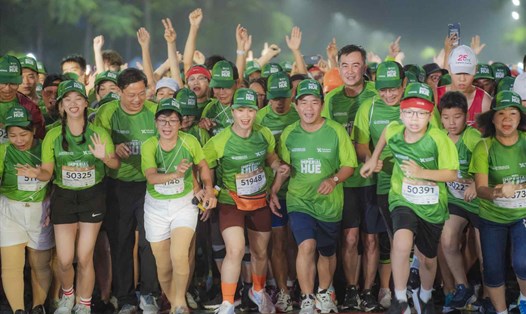 Các vận động viên tham gia chạy bộ ở giải VnExpress Marathon Hue 2023. Ảnh: Quảng An