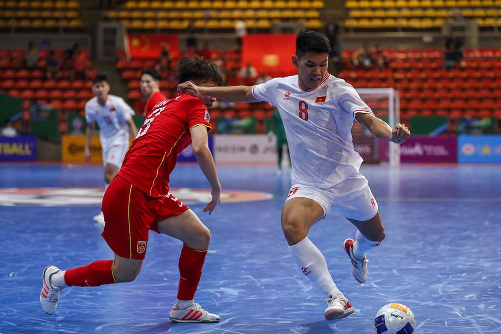 Hàng công tuyển futsal Việt Nam thi đấu kém hiệu quả. Ảnh: AFC