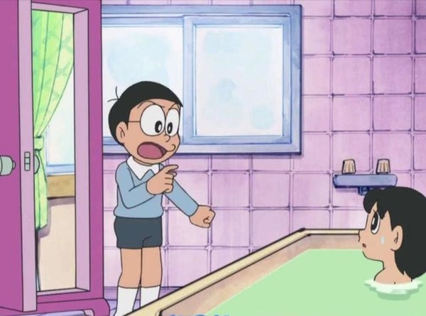 Cảnh Nobita bước vào phòng tắm của Shizuka nhiều lần gây tranh cãi. Ảnh: Cắt từ phim