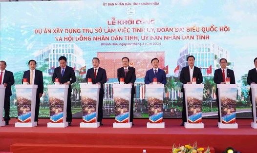 Chính thức khởi công dự án tòa hành chính tỉnh Khánh Hòa với vốn đầu tư 544 tỉ đồng. Ảnh: Hữu Long