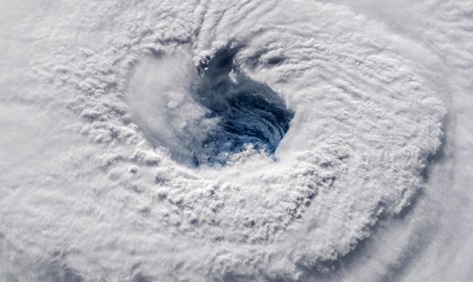Các đơn vị dự báo bão hàng đầu đều chung nhận định về mùa bão khốc liệt 2024. Ảnh: NASA