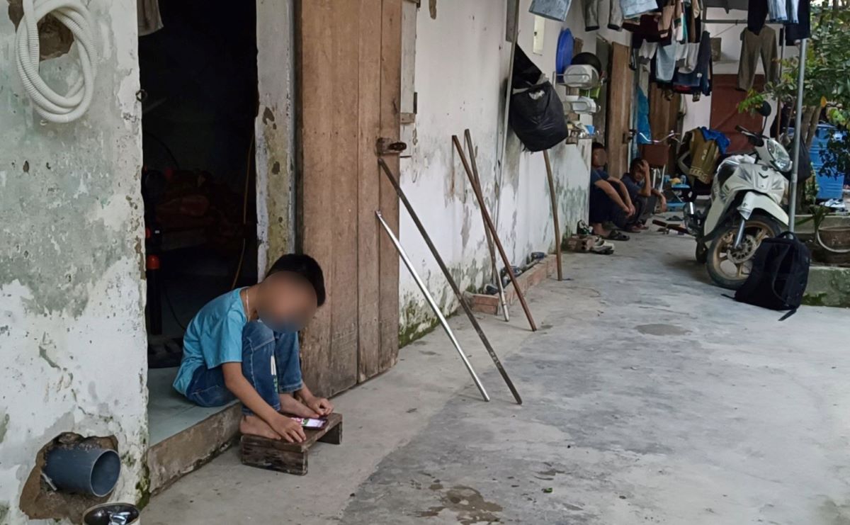 Công nhân lao động thuê trọ ở TP Thanh Hóa luôn bộn bề những nỗi lo con cái mỗi khi dịp hè đến. Ảnh: Quách Du