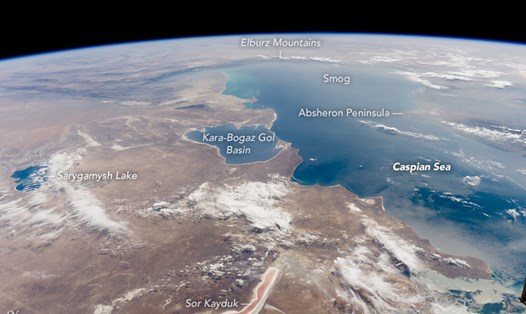 Biển Caspian nhìn từ vệ tinh. Ảnh: NASA