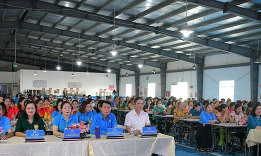 Các đại biểu dự "Tháng Công nhân" năm 2024 do LĐLĐ huyện Yên Khánh phát động. Ảnh: Nguyễn Trường
