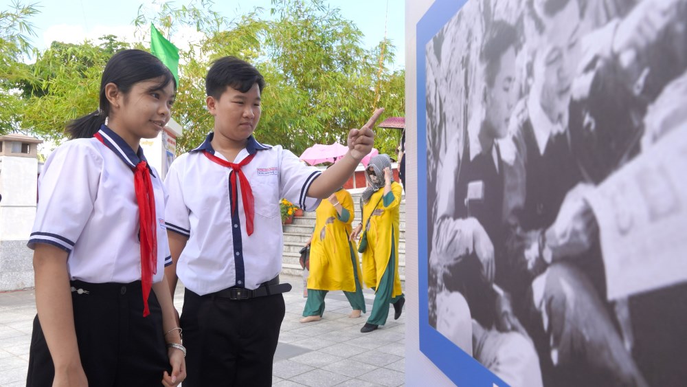 Triển lãm sẽ phục vụ khách tham quan tại Đền thờ Vua Hùng TP Cần Thơ đến hết ngày 20.5. Ảnh: Yến Phương