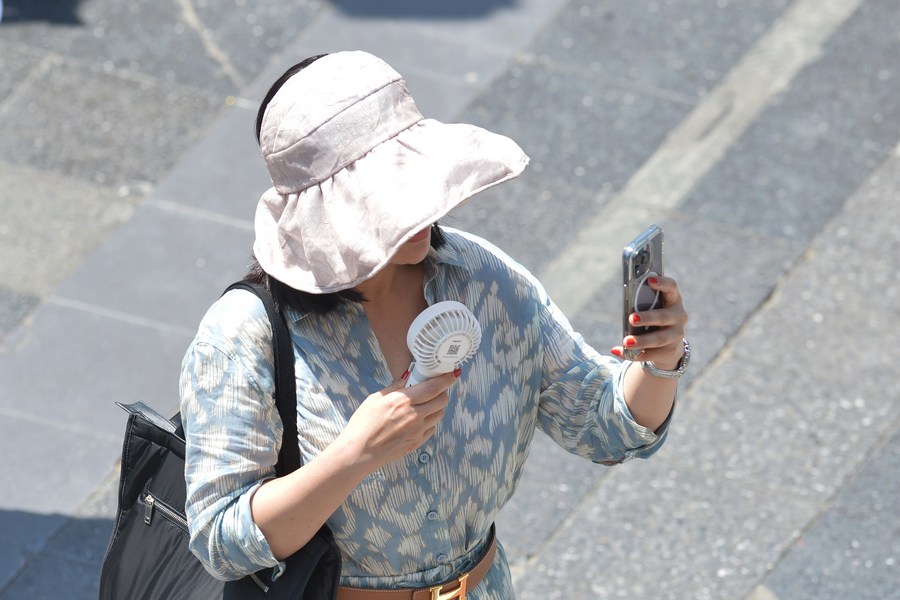 Nắng nóng ở Bangkok, Thái Lan ngày 5.3.2024 với nhiệt độ lên đến 36 độ C. Ảnh: Xinhua