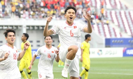 U23 Việt Nam giành vé vào tứ kết giải bóng đá U23 châu Á 2024 sau trận thắng U23 Malaysia. Ảnh: VFF