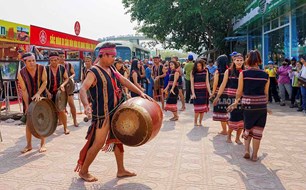 Độc đáo những sắc màu văn hóa trong triển lãm các miền di sản tại Điện Biên