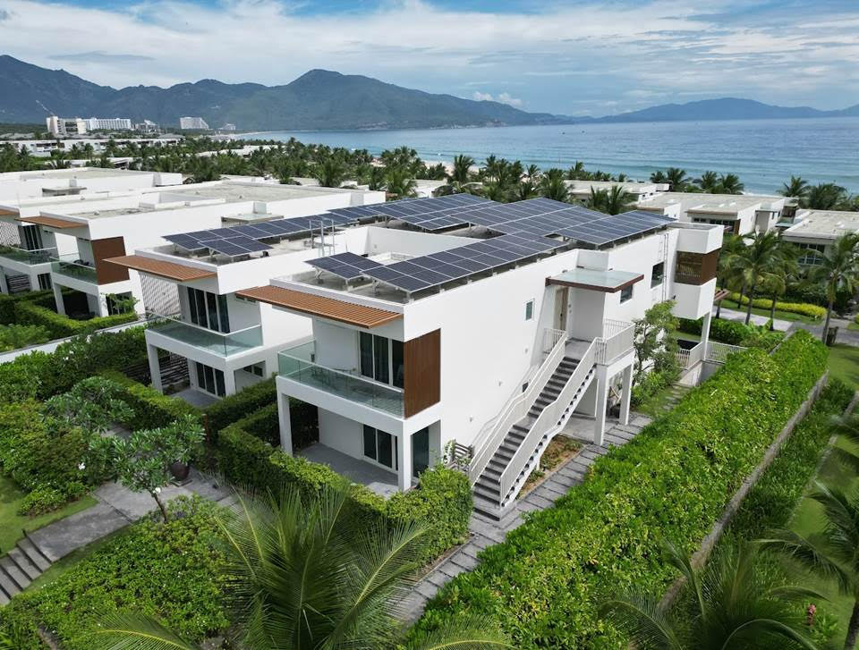 Sử dụng năng lượng tái tạo được các khu nghỉ dưỡng ở Khánh Hòa áp dụng. Ảnh: Tuấn Anh