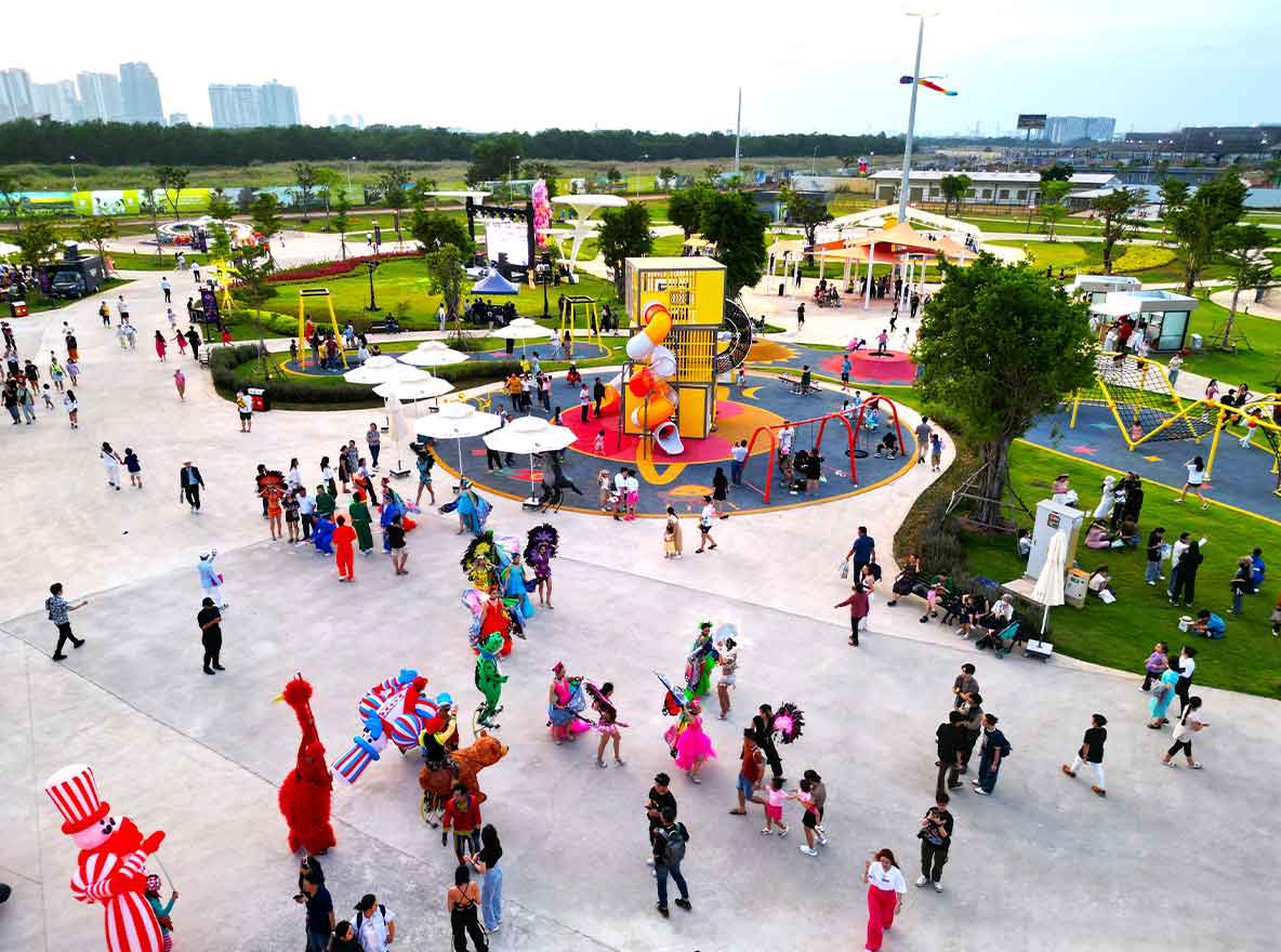 Các trò chơi hiện đại, vui nhộn cùng khu trò chơi vận động liên hoàn trong không gian City Park chính lãnh thổ dành riêng cho các bạn nhỏ. 