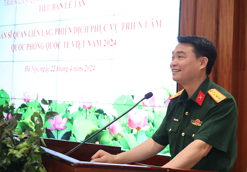 Đại tá Nguyễn Duy Minh - Phó Cục trưởng Cục Đối ngoại, Bộ Quốc phòng - phát biểu tại hội nghị. Ảnh: Bộ Quốc phòng