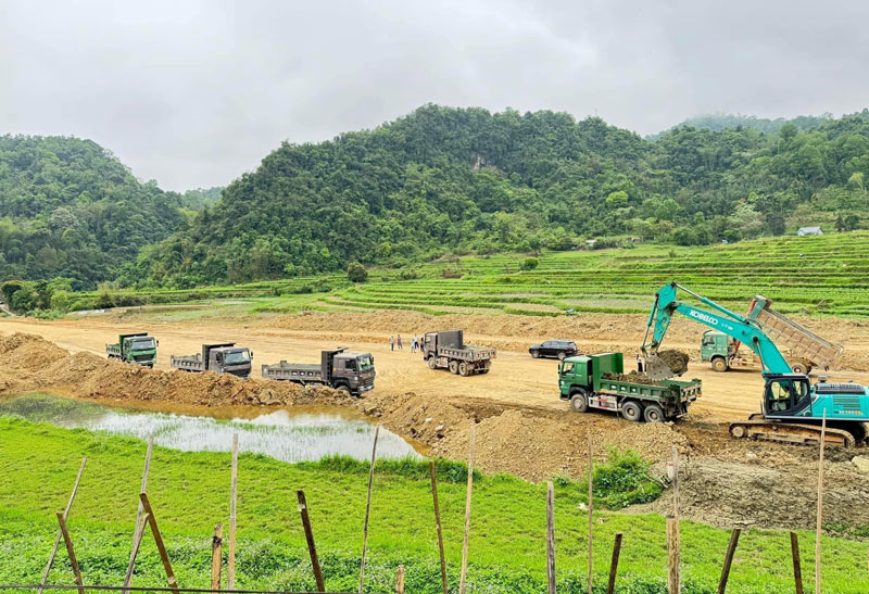 Tỉnh Cao Bằng sẽ dùng ngân sách để giải phóng mặt bằng bên phía Lạng Sơn để phục vụ xây dựng cao tốc Đồng Đăng - Trà Lĩnh. Ảnh: Trần Thanh Việt