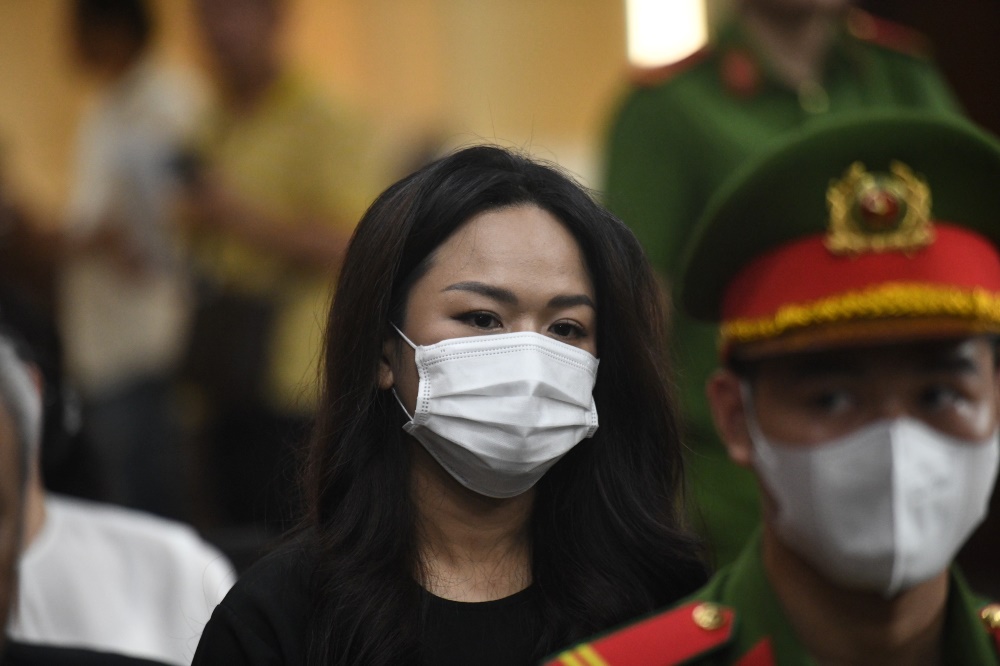 Bị cáo Trần Ngọc Bích, con gái bị cáo Trần Quí Thanh là bị cáo duy nhất được tại ngoại.
