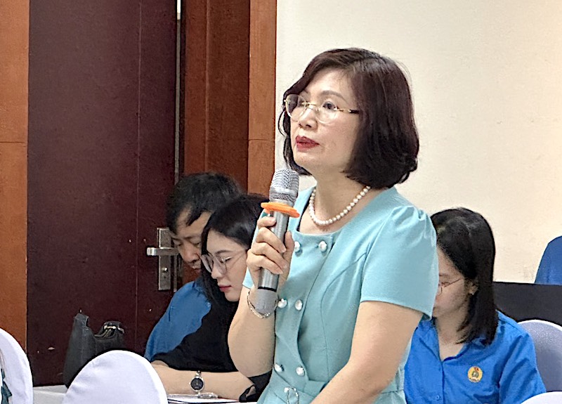 Bà Đặng Hoàng Anh - Phó Chủ tịch Công đoàn Giáo dục Việt Nam phát biểu tại Hội thảo. Ảnh: Hà Anh