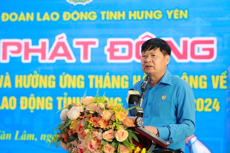 Phó Chủ tịch Tổng LĐLĐVN Phan Văn Anh phát biểu chỉ đạo tại buổi lễ. Ảnh: Hải Nguyễn