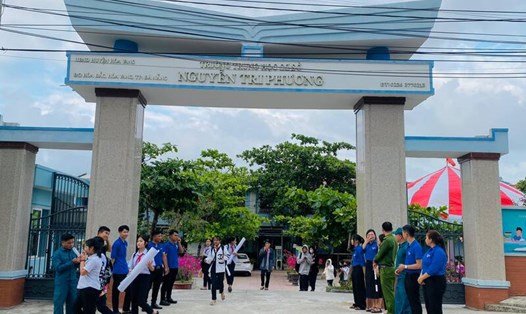 Trường THCS Nguyễn Tri Phương, nơi các học sinh người Cơ Tu tại Đà Nẵng theo học. Ảnh: Nguyễn Linh