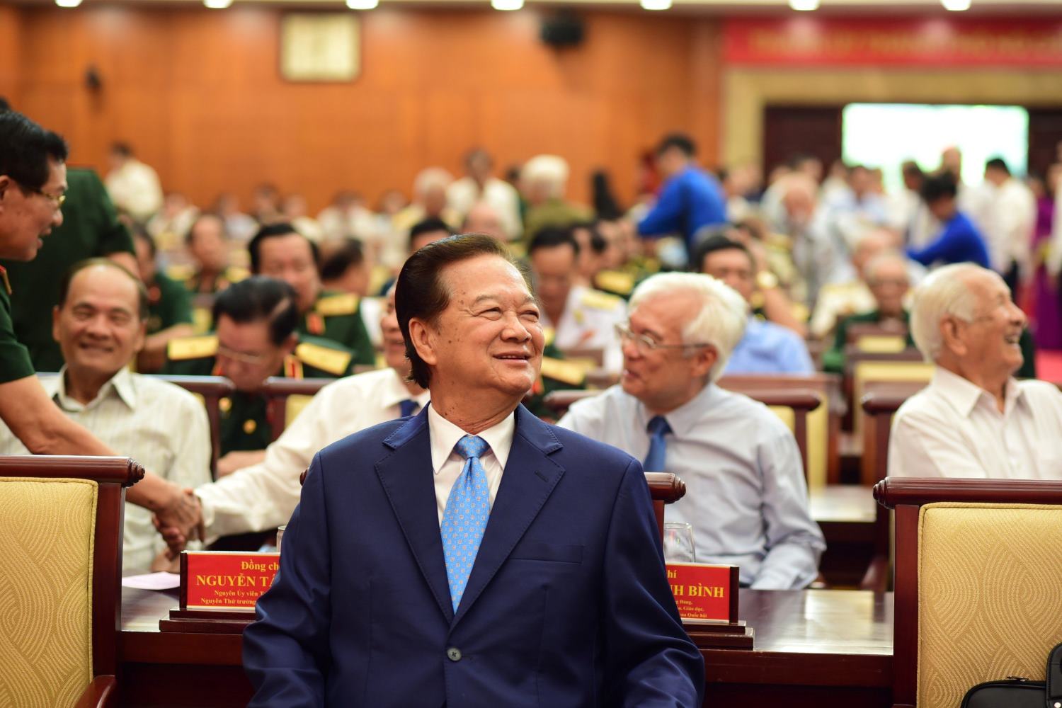  Nguyên Thủ tướng Nguyễn Tấn Dũng tham dự họp mặt.  Ảnh: Quang Huy