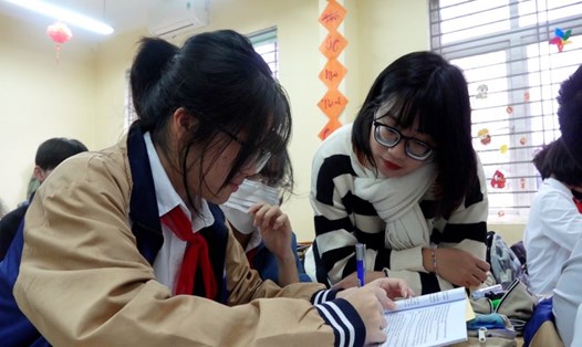 Học sinh Hà Nội tích cực ôn luyện cho kỳ thi vào lớp 10. 
Ảnh: Trang Hà