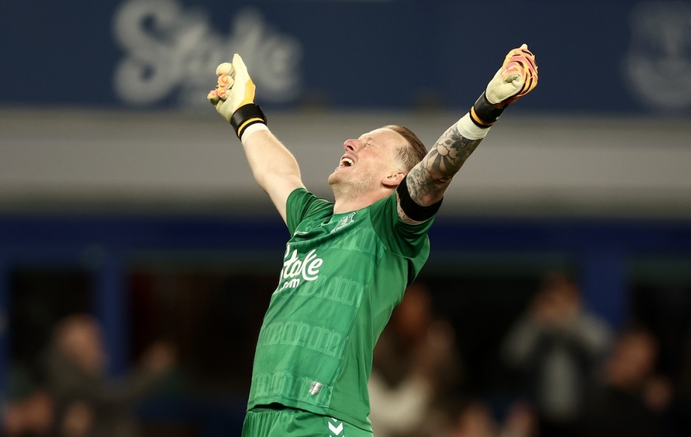 Thủ thành Jordan Pickford có 7 pha cứu thua cho đội chủ nhà. Ảnh: Everton FC