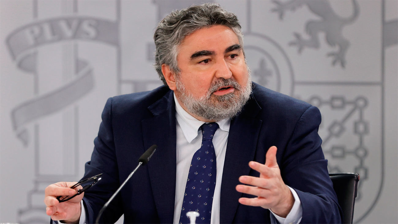 Jose Manuel Rodriguez Uribes, Bộ trưởng Bộ Thể thao Tây Ban Nha, thông báo Chính phủ nước này sẽ kiểm soát để ổn định RFEF. Ảnh: Telemadrid