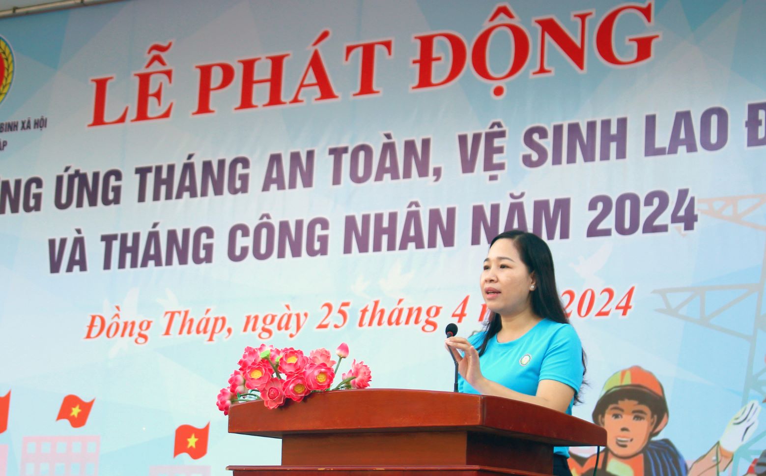 Bà Huỳnh Thị Thu Thủy - Phó Chủ tịch LĐLĐ tỉnh Đồng Tháp phát biểu tại lễ phát động Tháng Công nhân. Ảnh: Lâm Điền