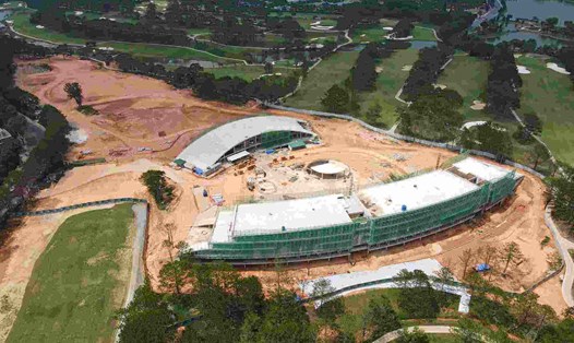 Công trình xây dựng Dự án sân Golf Đồi Cù Đà Lạt, tỉnh Lâm Đồng. Ảnh: Mai Hương
