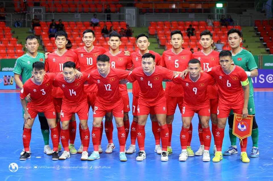 Tuyển futsal Việt Nam đối mặt với không ít khó khăn ở 2 trận play-off để tranh vé dự futsal World Cup. Ảnh: VFF