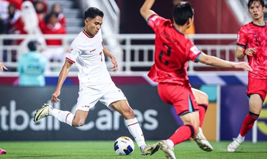 U23 Indonesia (trắng) giành tấm vé lịch sử vào bán kết giải U23 châu Á 2024. Ảnh: AFC 